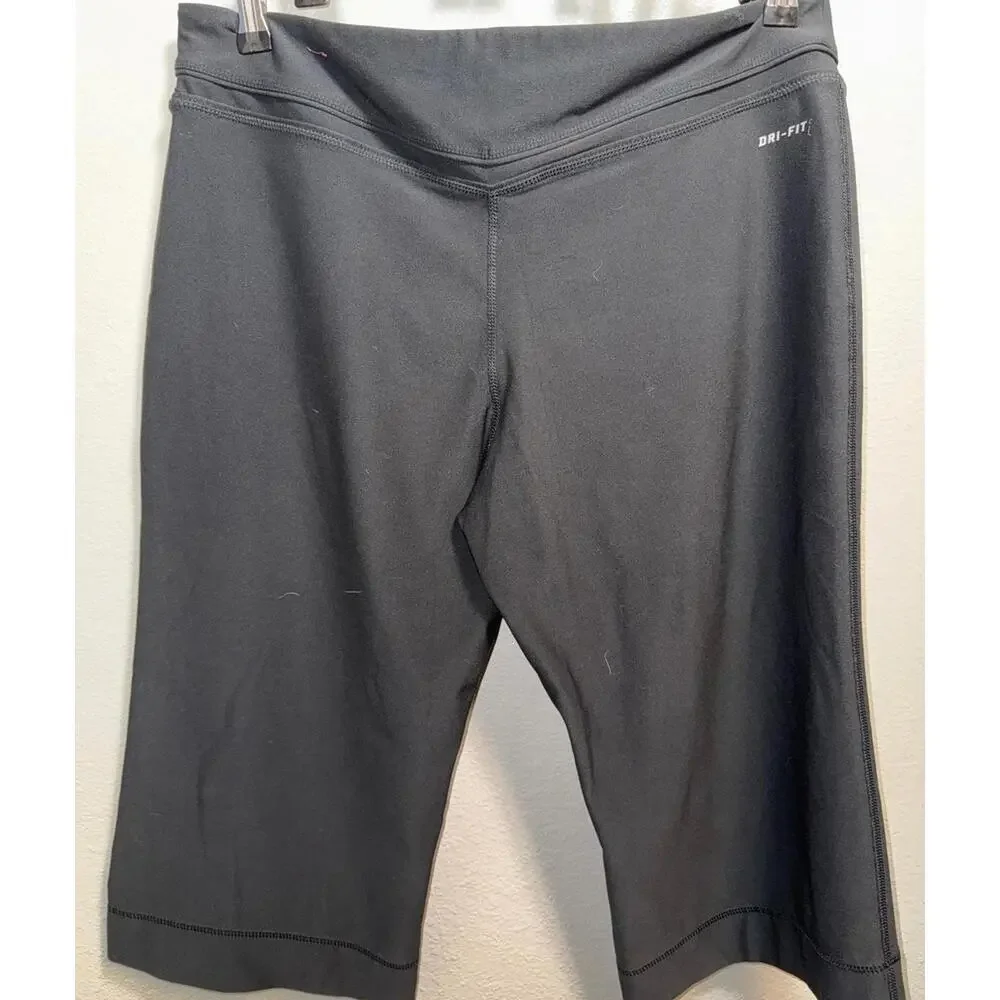 Women's Nike Dri-Fit Black Capri Workout Leggings - Size XL - Picture 4 of 5